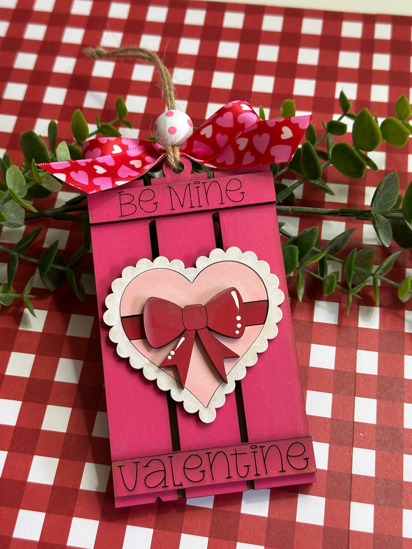 DIY Valentine Pallet Gift Card Holder